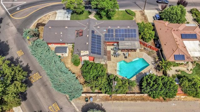 201 Hill Avenue, Sanger, CA 93657