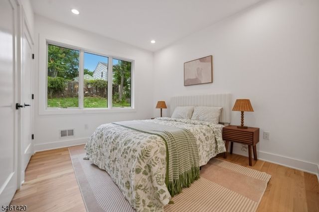 29 Spier Dr, Livingston Twp., NJ 07039