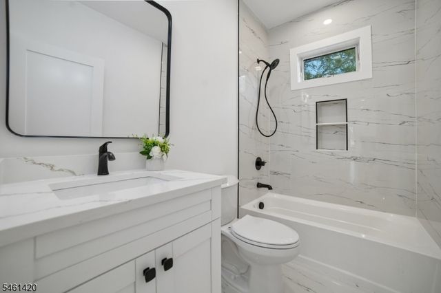 29 Spier Dr, Livingston Twp., NJ 07039