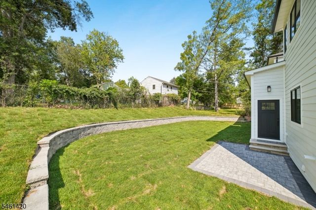 29 Spier Dr, Livingston Twp., NJ 07039