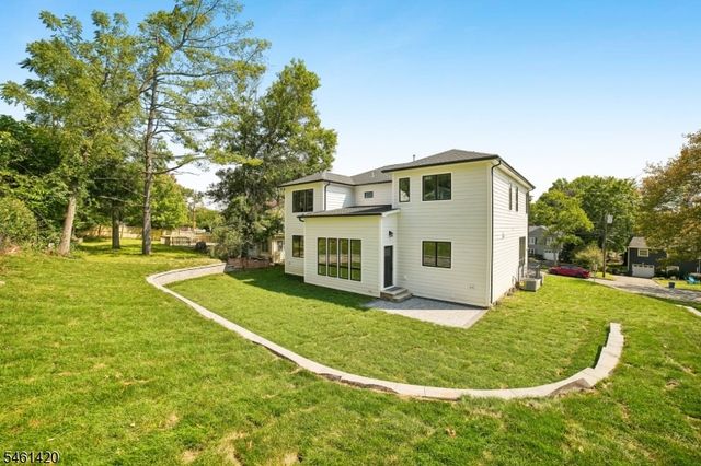 29 Spier Dr, Livingston Twp., NJ 07039