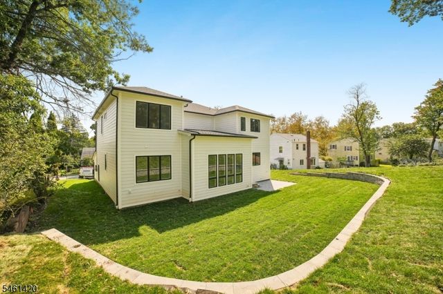 29 Spier Dr, Livingston Twp., NJ 07039
