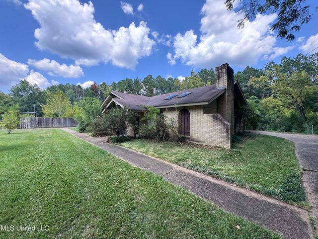 4918 Forest Hill Road, Byram, MS 39272