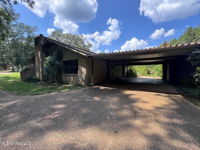 4918 Forest Hill Road, Byram, MS 39272