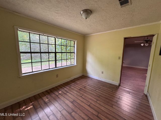 4918 Forest Hill Road, Byram, MS 39272