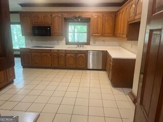 3490 GLENEAGLES Court, Snellville, GA 30039