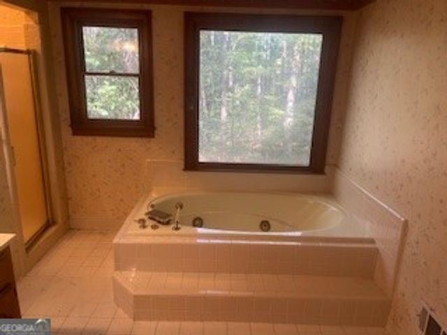 3490 GLENEAGLES Court, Snellville, GA 30039