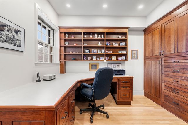 985 Memorial Drive 303, Cambridge, MA 02138