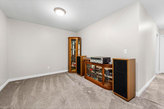 68242 Lake Angela Pointe Street, Richmond, MI 48062