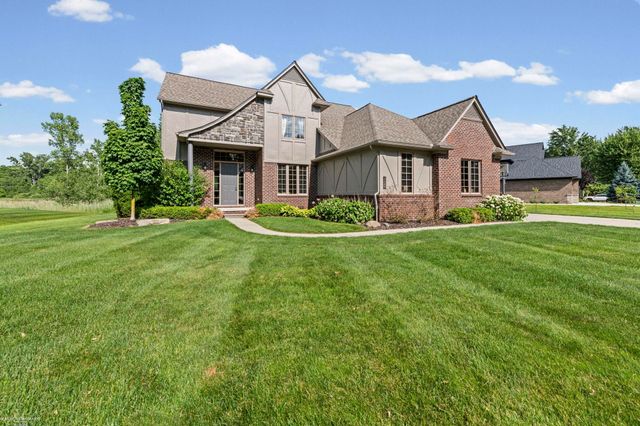 68242 Lake Angela Pointe Street, Richmond, MI 48062