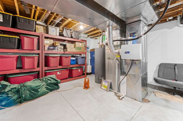 68242 Lake Angela Pointe Street, Richmond, MI 48062