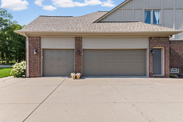 68242 Lake Angela Pointe Street, Richmond, MI 48062
