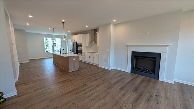 3053 Beacon Bend Crossing, Lawrenceville, GA 30043