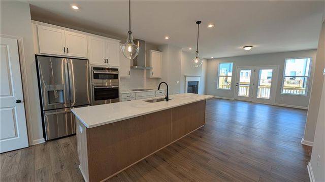 3053 Beacon Bend Crossing, Lawrenceville, GA 30043