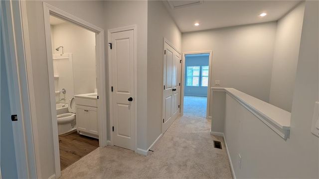 3053 Beacon Bend Crossing, Lawrenceville, GA 30043
