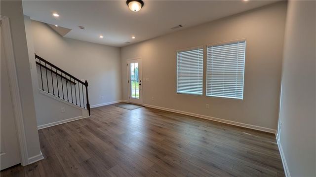 3053 Beacon Bend Crossing, Lawrenceville, GA 30043