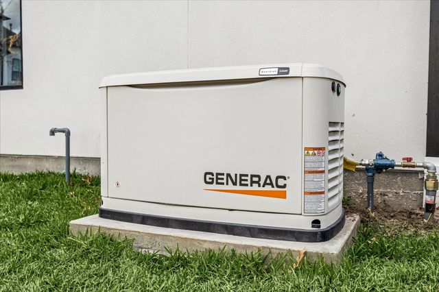 1730 Bayram, Houston, TX 77055