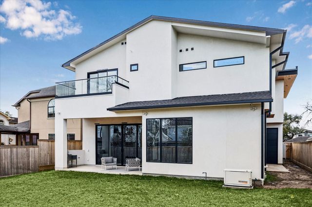 1730 Bayram, Houston, TX 77055