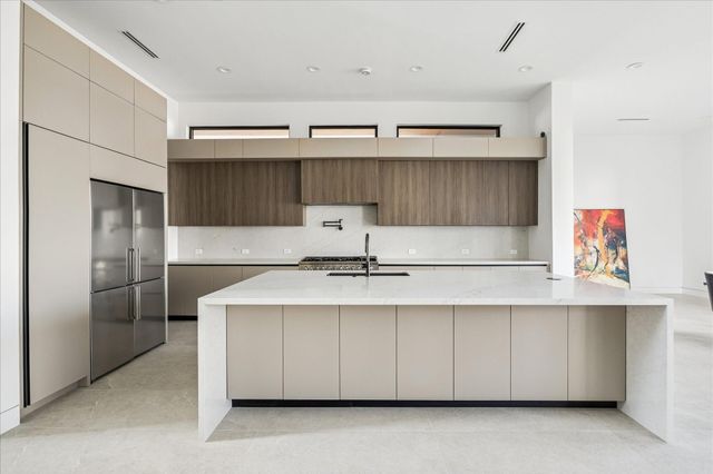 1730 Bayram, Houston, TX 77055