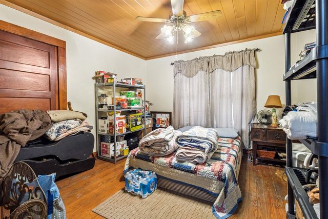 710 W 1st Street, Hughes Springs, TX 75656