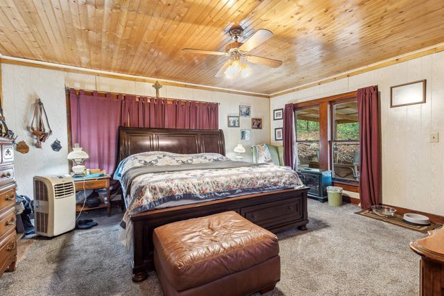 710 W 1st Street, Hughes Springs, TX 75656