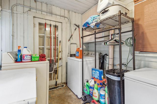 710 W 1st Street, Hughes Springs, TX 75656