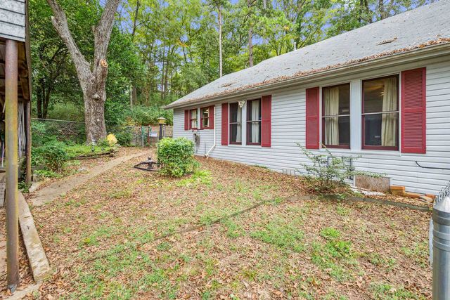 710 W 1st Street, Hughes Springs, TX 75656