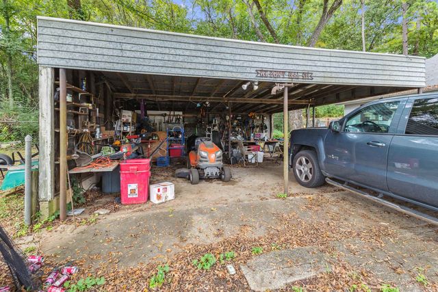 710 W 1st Street, Hughes Springs, TX 75656