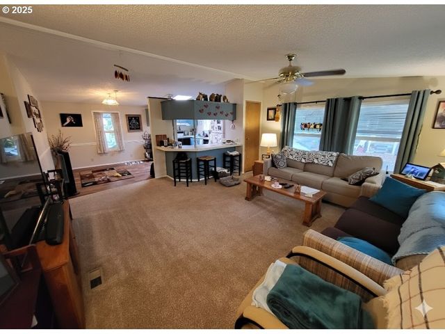 18485 Sw PACIFIC Dr 85, Tualatin, OR 97062