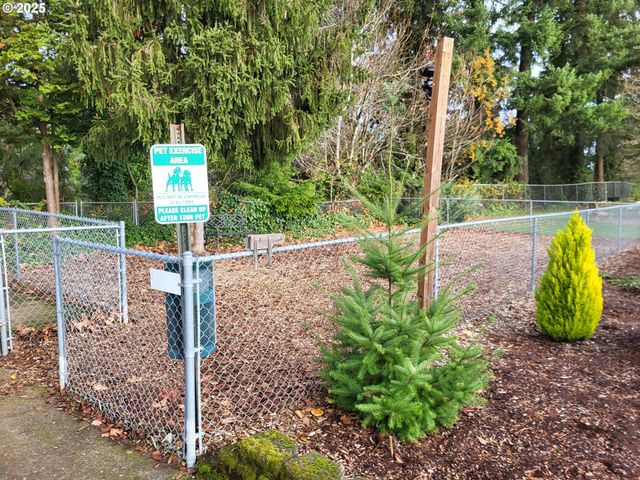 18485 Sw PACIFIC Dr 85, Tualatin, OR 97062