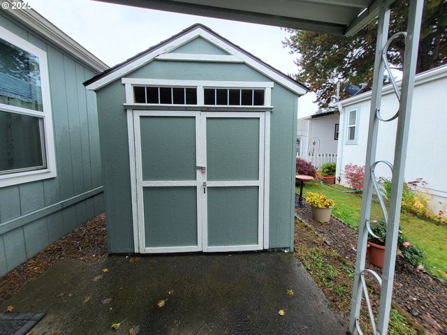 18485 Sw PACIFIC Dr 85, Tualatin, OR 97062