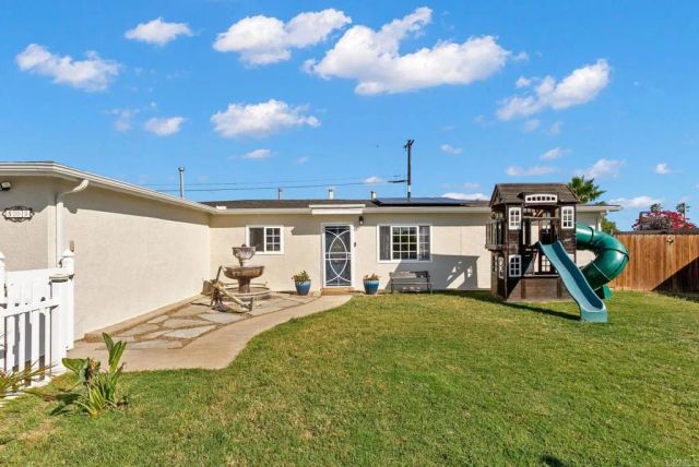 509 Sunset Drive, Oceanside, CA 92058