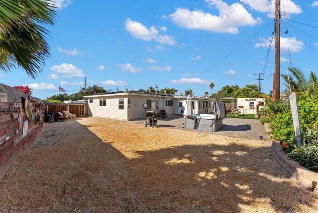 509 Sunset Drive, Oceanside, CA 92058