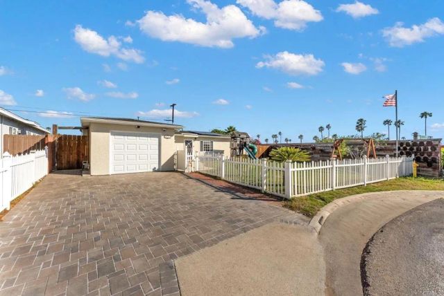 509 Sunset Drive, Oceanside, CA 92058