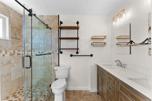 509 Sunset Drive, Oceanside, CA 92058