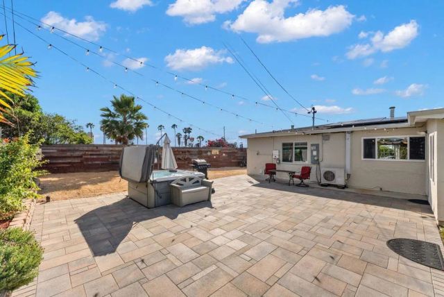 509 Sunset Drive, Oceanside, CA 92058