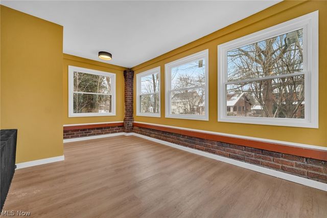 3327 Bradford Road, Cleveland Heights, OH 44118