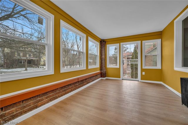 3327 Bradford Road, Cleveland Heights, OH 44118