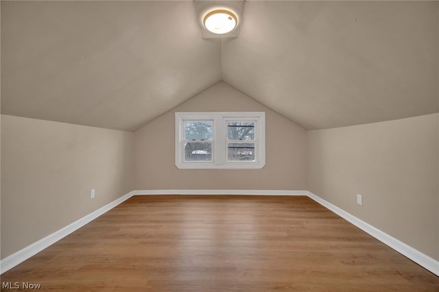 3327 Bradford Road, Cleveland Heights, OH 44118