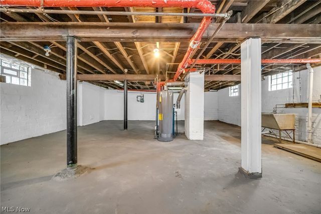 3327 Bradford Road, Cleveland Heights, OH 44118