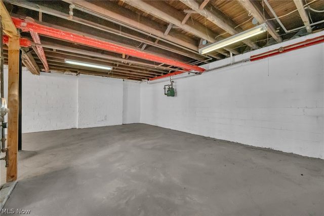 3327 Bradford Road, Cleveland Heights, OH 44118