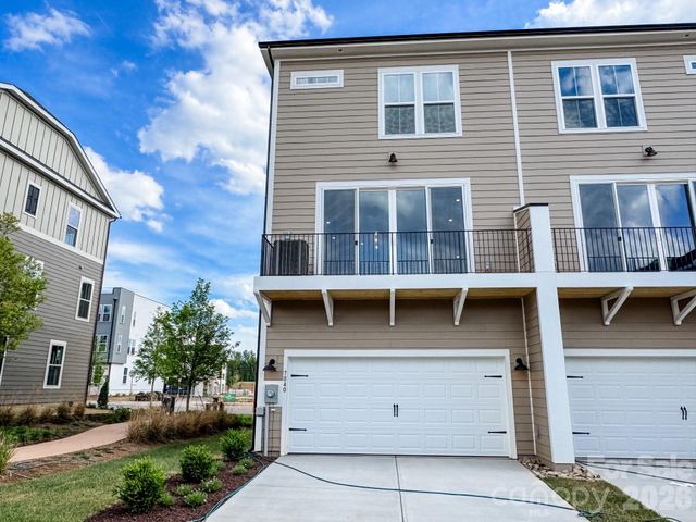4105 Westbound Drive, Charlotte, NC 28278