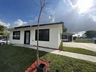 26515 SW 139th Avenue A, Homestead, FL 33032