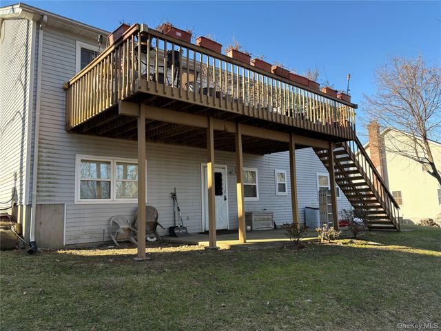 9 Rakentine Lane, Garnerville, NY 10923