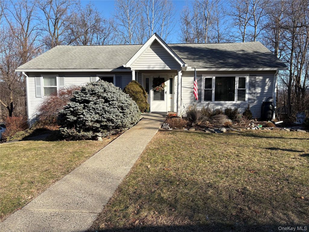 9 Rakentine Lane, Garnerville, NY 10923