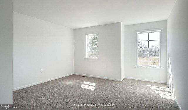 7829 OAK BROOK DR, Harrisburg, PA 17112