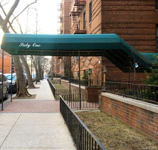 61 Oliver Street 5B, Brooklyn, NY 11209