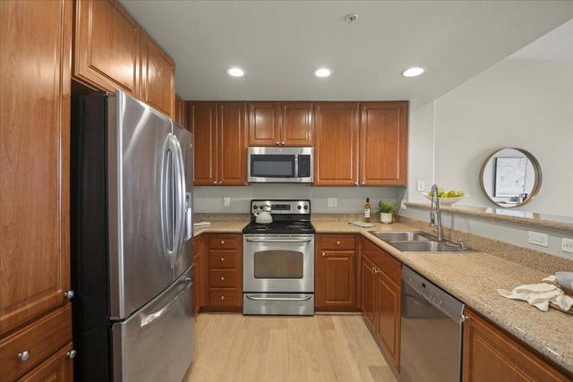 1883 Agnew Road 311, Santa Clara, CA 95054