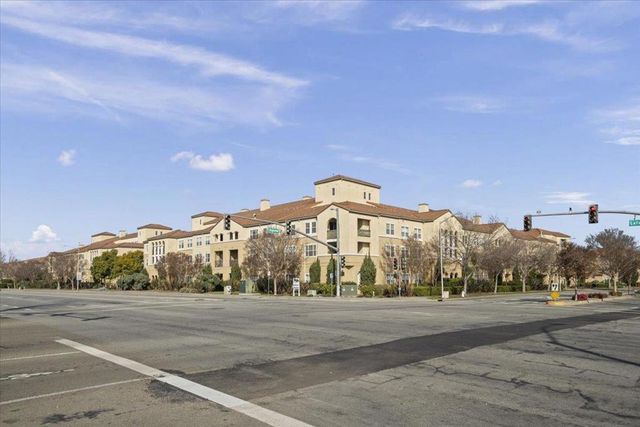 1883 Agnew Road 311, Santa Clara, CA 95054