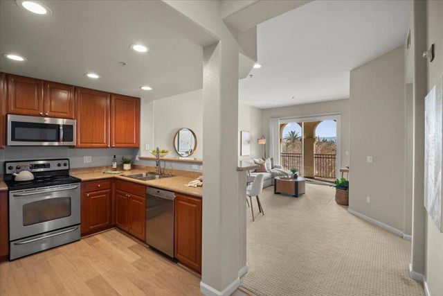 1883 Agnew Road 311, Santa Clara, CA 95054